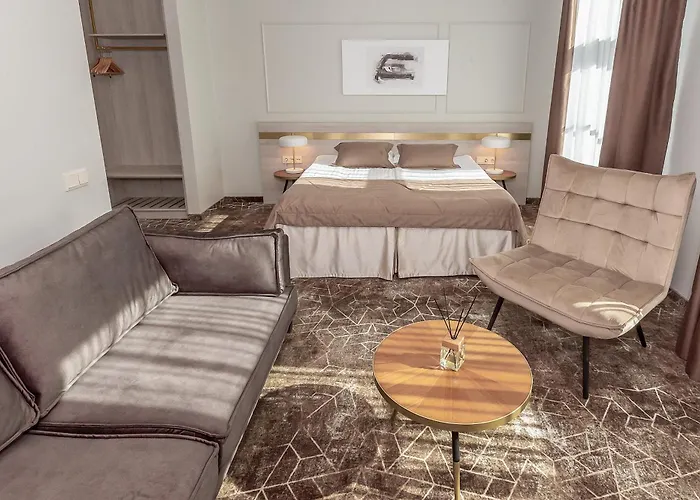 Old Mill Comfort فندق