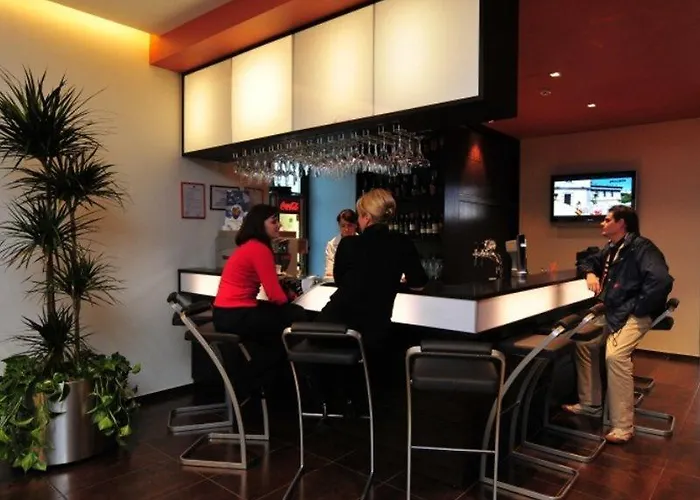 מלון Old Mill Comfort 3*